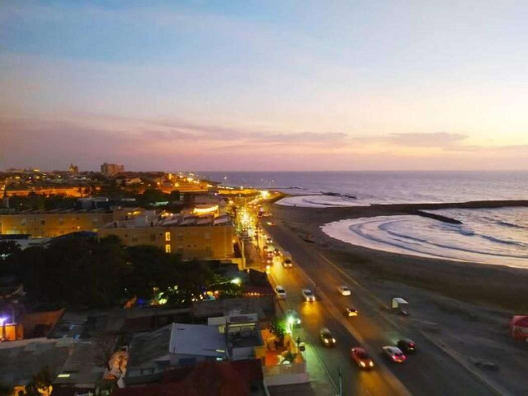 Apartamento Con Vista Al Mar Y Al Centro Historico 1107 * Cartagena