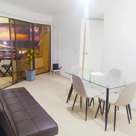 Apartamento Con Vista Al Mar Y Al Centro Historico 1107 *